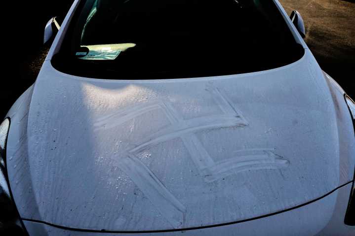 Police detain man who allegedly painted swastikas with his own blood on cars, buildings in Germany