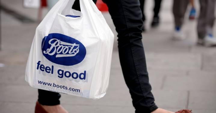 Shoppers rush to snap up Boots £10 serum that eliminates dark spots