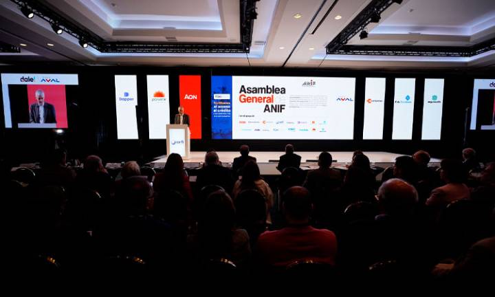 El modelo de crecimiento de Colombia se estanca