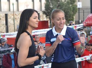 (Lo Gacho es Que Esté Casada)