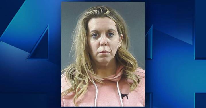 Woman sentenced to decade in prison for dealing meth in Posey County