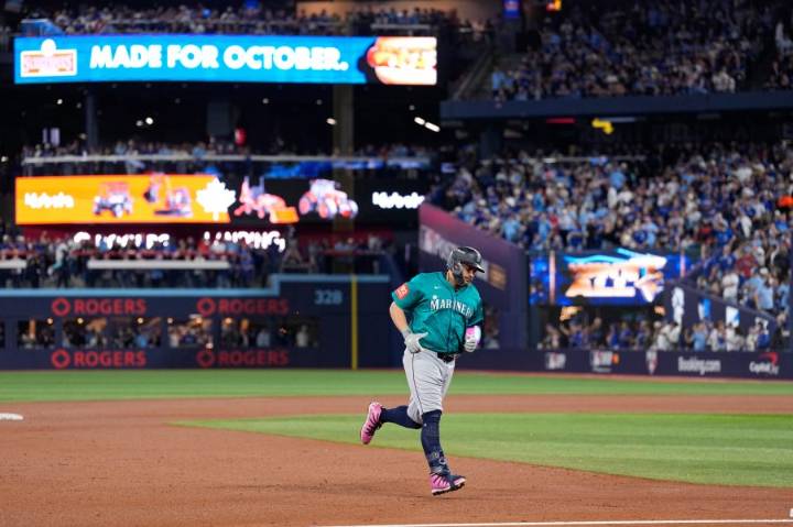 First baseman Josh Naylor finalizing 5-year contract with Seattle Mariners, AP source says