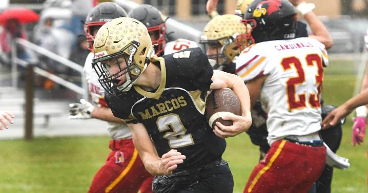 Polo pounds St. Anne in 8-man playoffs – Shaw Local