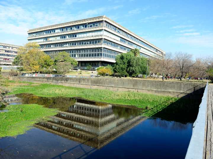 Detuvieron a un hombre en Ciudad Universitaria acusado de abusar de una alumna