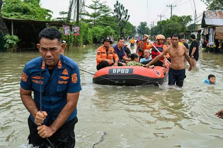 Van más de 600 muertos en las devastadoras inundaciones registradas en países de Asia