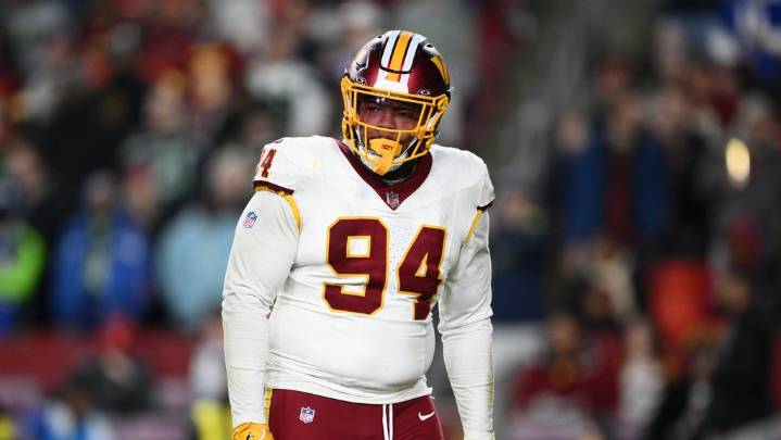 Commanders' Daron Payne ejected for striking Lions receiver Amon