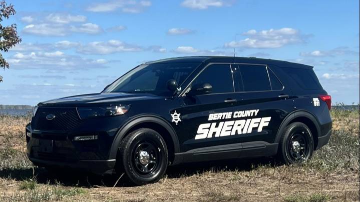 Bertie County deputies charge 2 women after PETA finds 3 dogs dead while chained