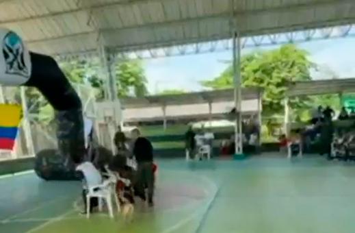 En medio de bombazos y fuego cruzado están dos escuelas rurales de Yondó