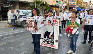 'Que nos haga el milagro de encontrarlos', piden colectivos de desaparecidos en peregrinación a la Virgen de Guadalupe