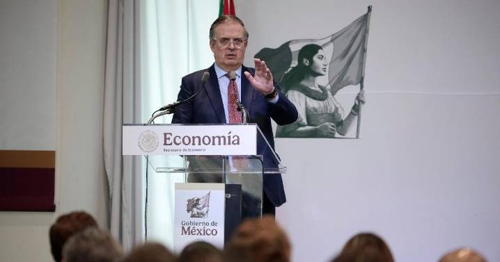 Lanza Economía plan de 120 mil mdp para impulsar el sector textil y de calzado