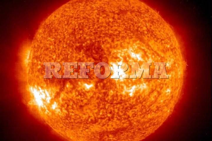 Descartan en México riesgo  por 'tormenta solar'