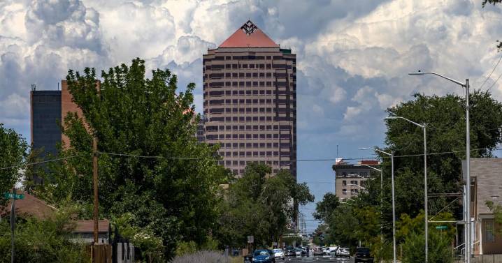 Survey finds Albuquerque residents value growth, though few say economy is thriving
