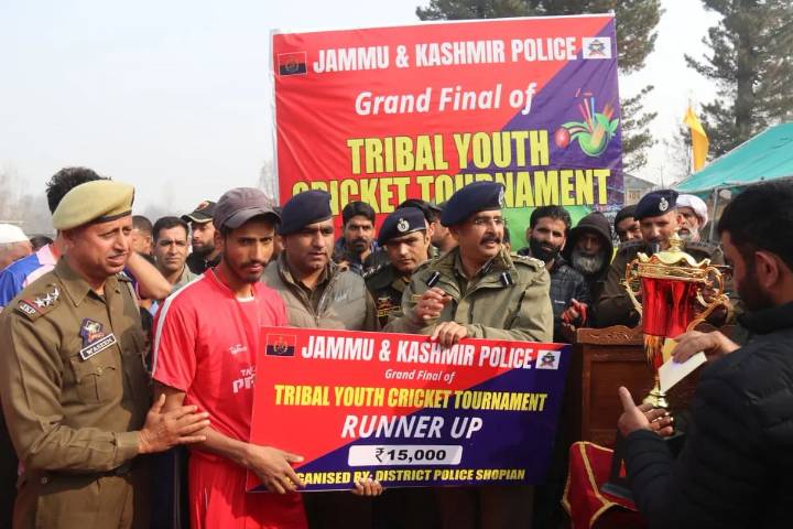 Tribal Youth Cricket Tournament concludes at Shopian