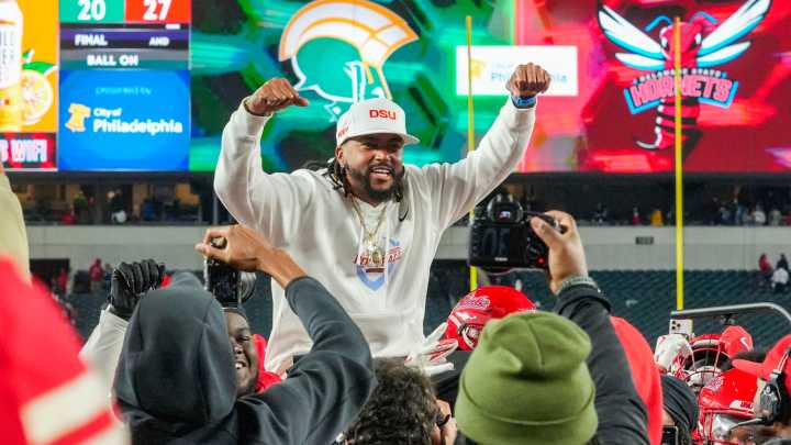 DeSean Jackson, Delaware State visit Morgan State in MEAC football