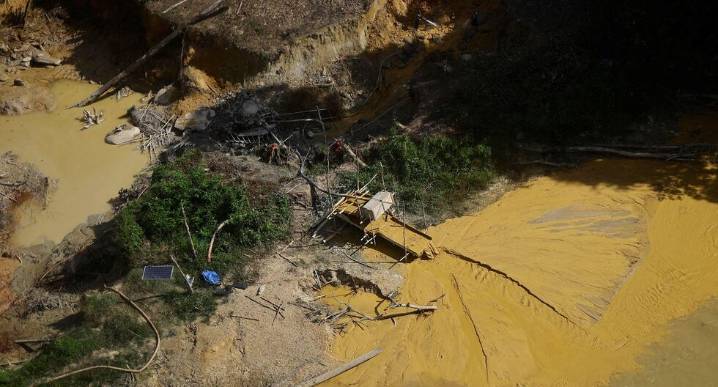 IPE: Al menos 13 mil Reinfo operaban en zonas restringidas