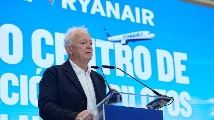 Ryanair amaga con más recortes de plazas en España para la temporada de invierno 2026