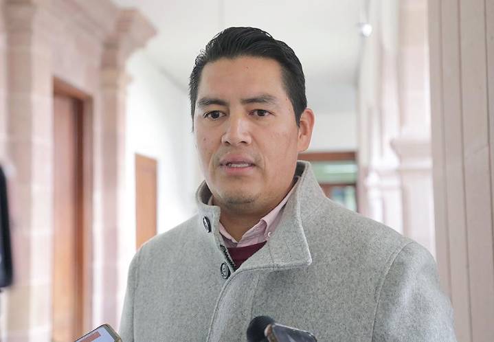 COMISIÓN DE NORMATIVIDAD Y PRÁCTICAS PARLAMENTARIAS TURNÓ A LA CONFERENCIA LA TERNA DE ASPIRANTES A LA PRESEA AL MÉRITO PLAN DE SAN LUIS 2025: DIP. LUIS FELIPE CASTRO