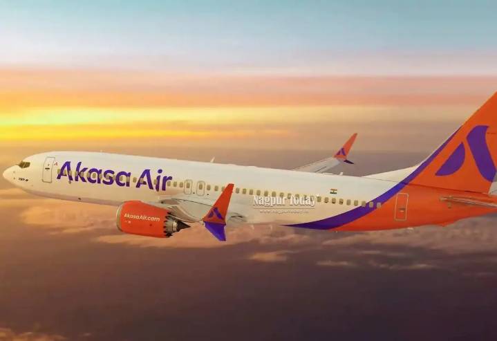 Passenger held for trying to open emergency exit on flight