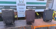 Detuvieron a tres personas con droga en valijas: viajaban en un micro desde Salta