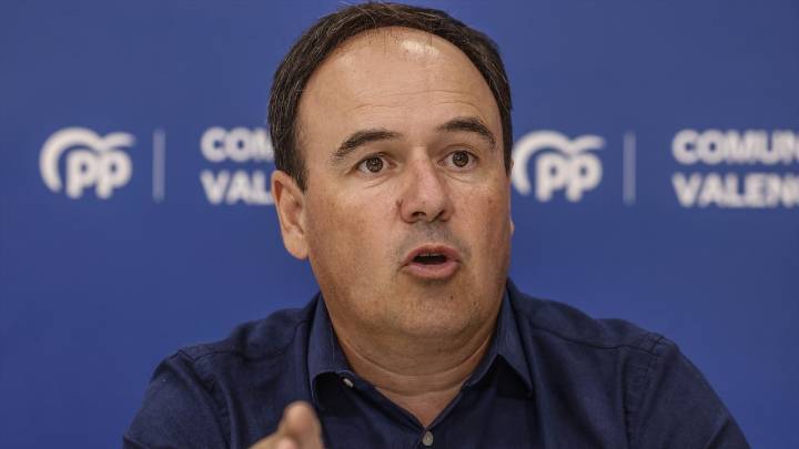 Pérez Llorca se reúne con la dirección de Vox para buscar un acuerdo de investidura: "Ha habido buena sintonía"