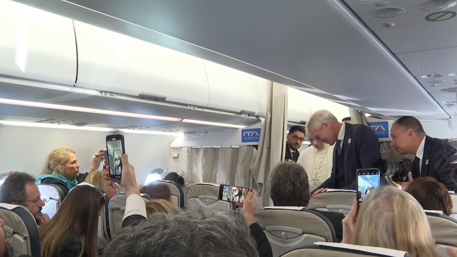 Pope wishes Americans Happy Thanksgiving as he travels to Turkey for first foreign trip