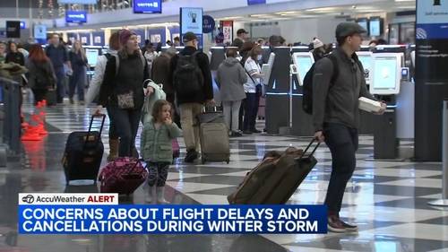 Chicago O'Hare flight cancellations today: More than 400 flights canceled at O'Hare, Midway airports Sunday with extensive delays