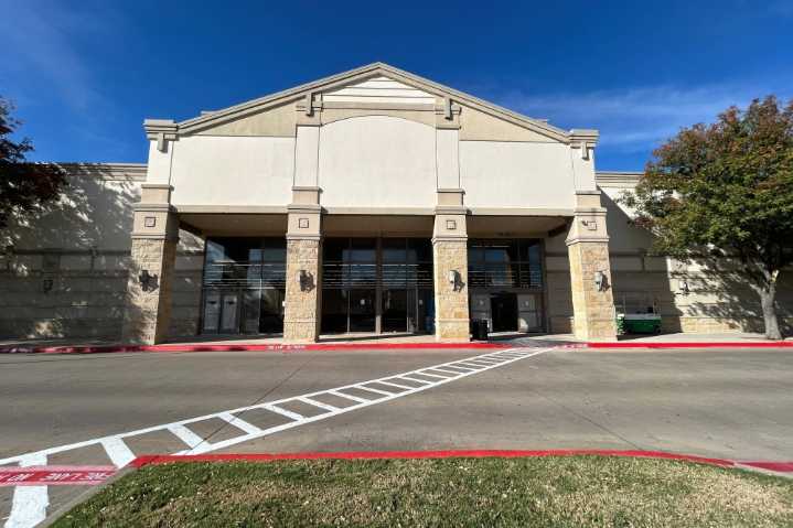 Belk Outlet set to sell clothing, household ...