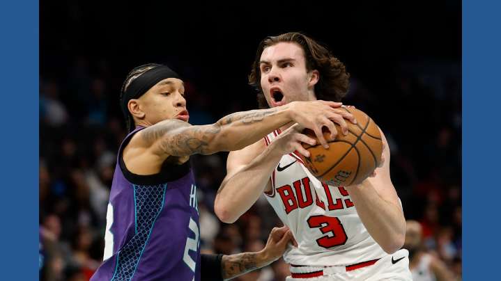 Miller scores 27 points, Hornets beat Bulls 123