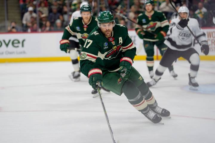 Deadspin | Wild eye first 2-game win streak as slumping Preds visit