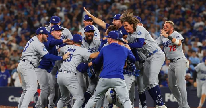 Dodgers win Game 7 in extra-inning thriller to claim second straight World Series title