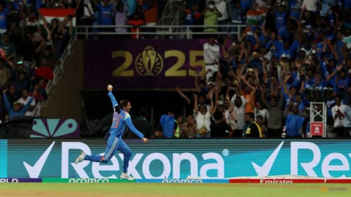 India beat South Africa by 52 runs to lift maiden Women's World Cup title