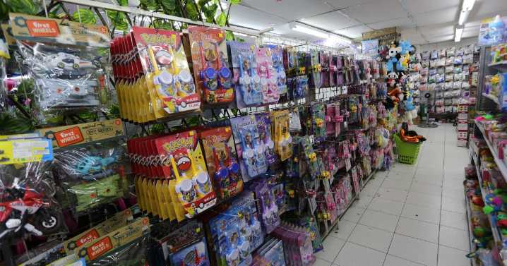 Manizales: un comerciante ayuda a salvar navidades, descuentos y juguetes por montones para niños