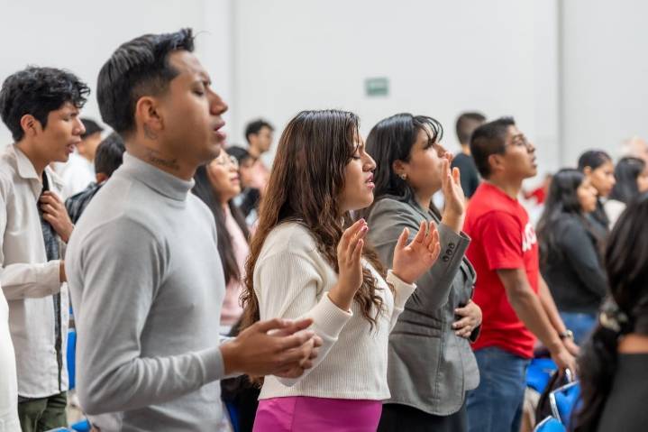Iglesia evangélica hispana se posiciona como motor de renovación protestante en EEUU