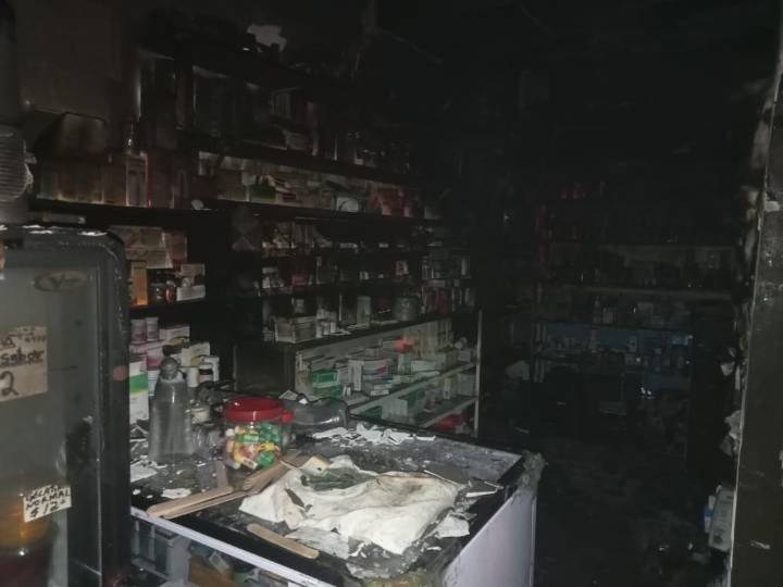Se incendia casa empleada como farmacia ubicada en la colonia San Agustín
