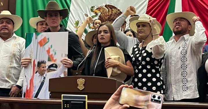 ‘Estamos contigo, Grecia’: Viuda de Carlos Manzo es elegida como alcaldesa de Uruapan