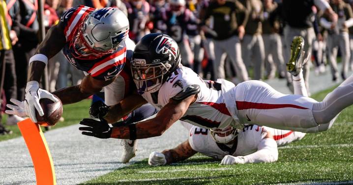 Patriots hang on to beat Falcons 24-23 after late extra point miss by Atlanta