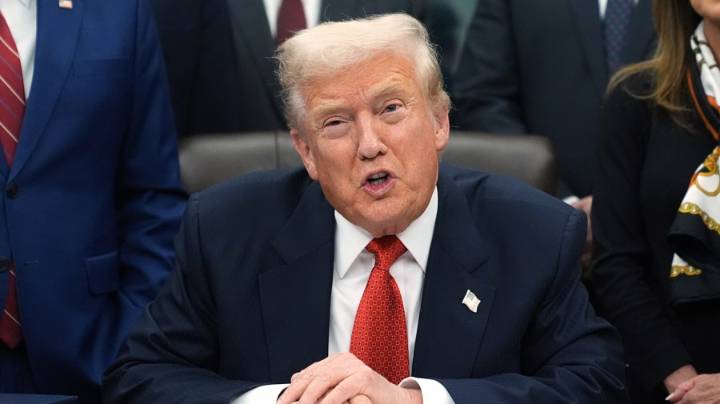 Trump calls on House Republicans to vote to release Epstein files