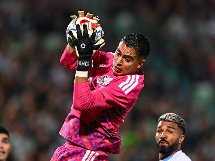 Tala Rangel aguanta abucheos en Torreón: la afición quería a Acevedo en el arco