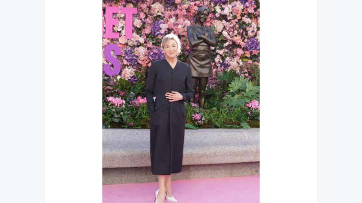 Renee Zellweger’s ‘Bridget Jones’ character statue unveiled in London’s Leicester Square