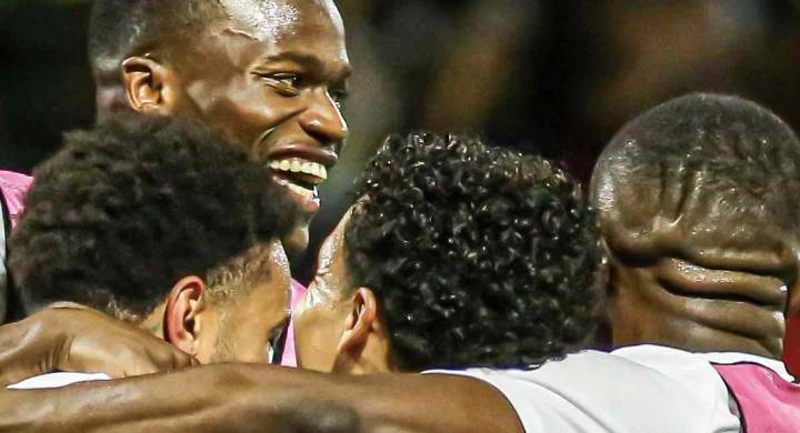 Surinam queda a un paso del Mundial tras golear a El Salvador