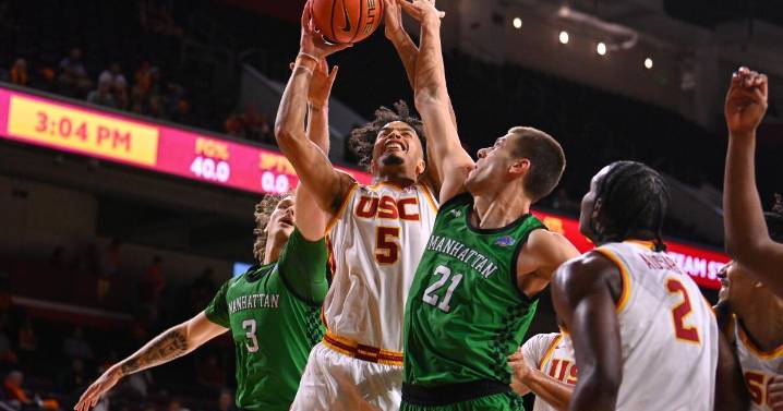USC men score their most points since 1998 in rout of Manhattan