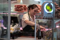 El paro sube en 22.101 personas y la Seguridad Social gana 141.926 afiliados en su segundo mejor octubre