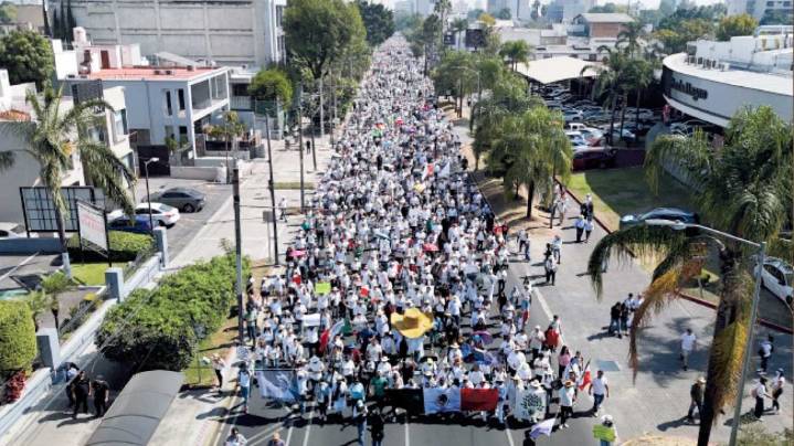 Masiva marcha en México contra la política de seguridad de Sheinbaum