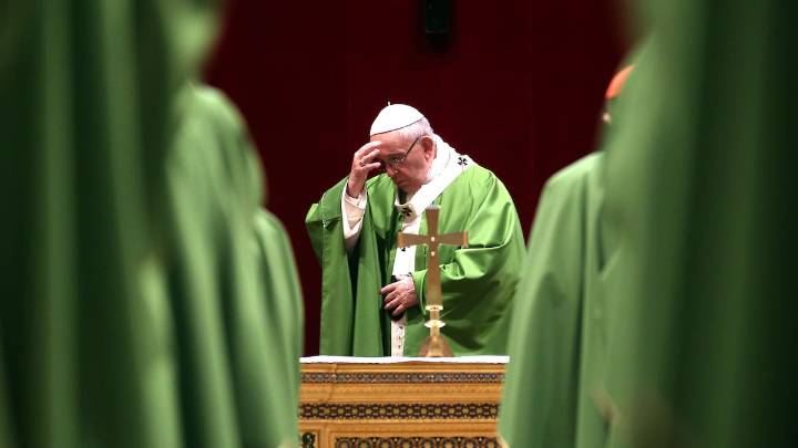 Los jesuitas y los obispos apartan a un sacerdote con un cargo en la Conferencia Episcopal por abusos