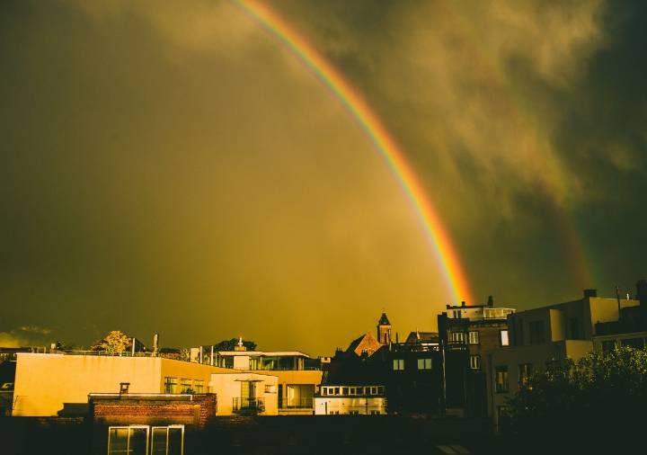 El arco iris que sorprendió en un fin de semana "pasado por agua" en el AMBA: así sigue la semana