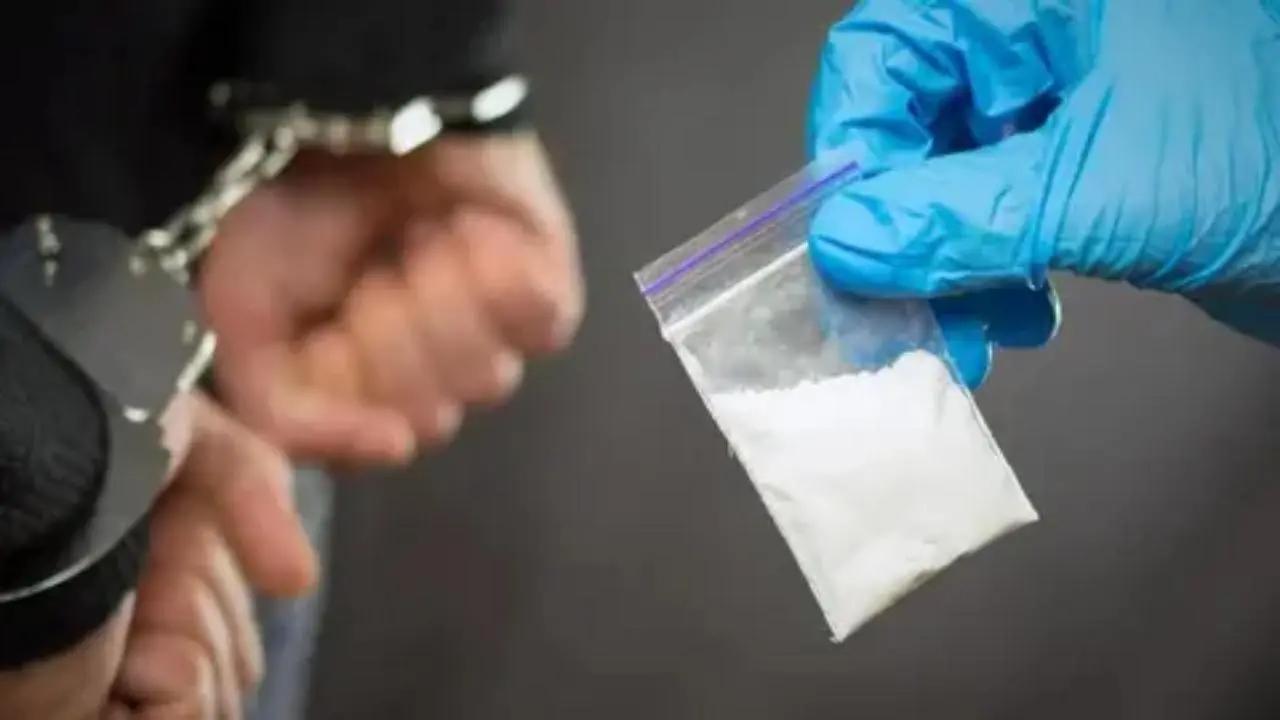 ANC Kandivali busts Rs 1.16-crore heroin racket in Mumbai; two peddlers arrested