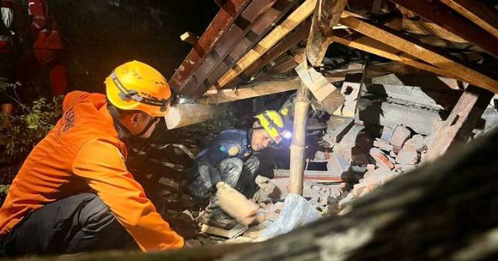 Landslides in Indonesia leave two dead and 21 missing