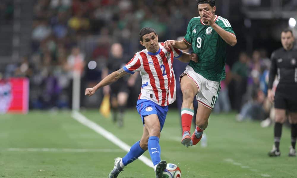 1-2. Paraguay vence en amistoso a México, que sigue volando bajo