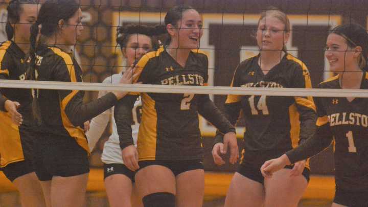 Hornets, Bulldogs keep seasons alive with first