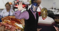 ‘No nos importaba estar panzones’: Así nació la tortería del luchador Super Astro